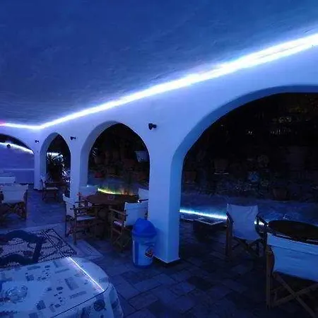 Psarou Hotel